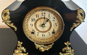 lot 336 image: Antique Ansonia Lisle Enameled Iron Mantle Clock