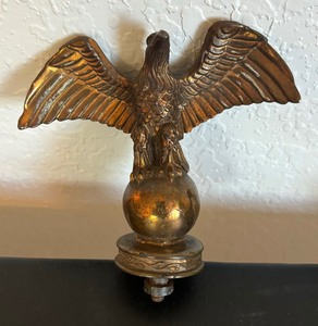 lot 337 image: Pair of Vintage Eagle Finials