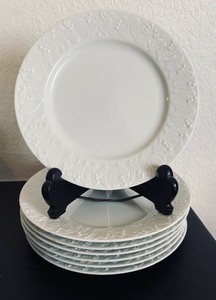 lot 352 image: Wonderful White Dishware by Alfred Meakin, Sasaki, Studio Tu and More