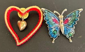 lot 354 image: Eight Beautiful Brooches