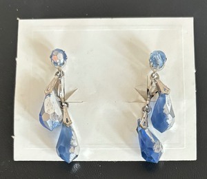 lot 361 image: Eight Pairs of Clip On Earrings