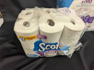 lot 32 image: back pallet - Bulk Lot of Paper Towels and Toilet Paper - Various Brands