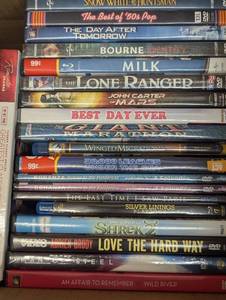 lot 40 image: mi 1 - Lot of Assorted Blu-ray and DVD Movies