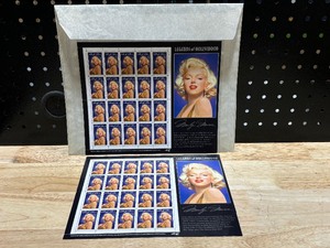 lot 3 image: Marilyn Monroe Stamps 1995 Legends of Hollywood