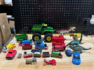 lot 45 image: Childrens Toys