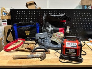 lot 63 image: Battery Charger and other Misc. Items