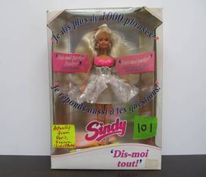 Purchased in Paris, France Mint in Box Dis-mio tout Talking SINDY Barbie