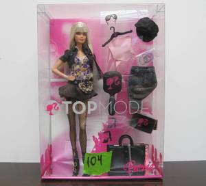 Mint in Box TOP MODEL Barbie Doll Set