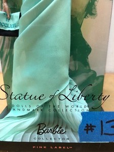 Mint in Box Dolls of the World Landmark Collection STATUE OF LIBERTY Barbie