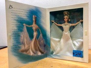 Mint in Box Collector Edition Classique Collection STARLIGHT DANCE Barbie by Cynthia Young