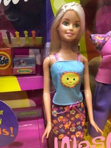 Mint in Box WASH N WEAR Barbie Doll &amp Spinning Washer Set