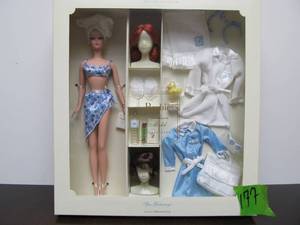 Mint in Box Fashion Model Collection SPA GETAWAY Barbie Doll &amp Accessories
