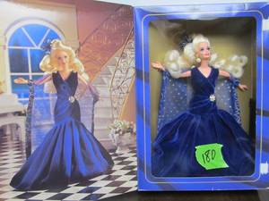 Mint in Box Society Style Collection Limited Edition SAPPHIRE DREAM Barbie