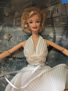 Mint in Box Hollywood Legends Collection The Seven Year Itch MARILYN Barbie&nbsp