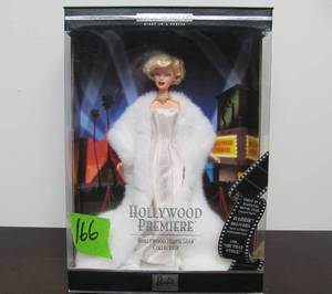 Mint in Box Hollywood Movie Star Collection HOLLYWOOD PREMIERE Barbie