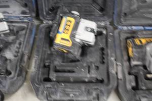 lot 62 image: DeWalt 6V 3 Beam Line Laser DW089 with Case, Attachment