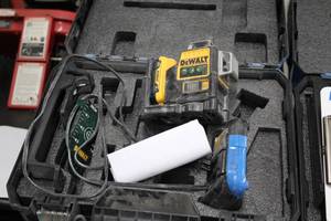 lot 21 image: DeWalt 12V 360 Degree Green Beam Cross Line Laser TN360DB with Battery, Charger, Case, Accessories