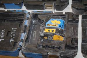 lot 151 image: DeWalt 4.5V Laser Chalk Line Generator DW088CG with Case