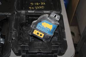 lot 128 image: DeWalt 4.5V Laser Chalk Line Generator DW088CG with Case