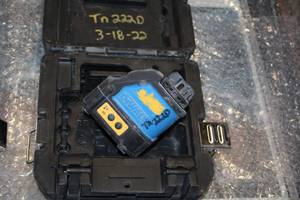 lot 137 image: DeWalt 4.5V Laser Chalk Line Generator DW088CG with Case
