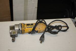 lot 274 image: DeWalt 14 Gauge Nibbler DW898
