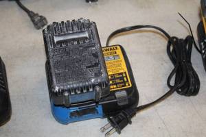 lot 289 image: DeWalt 12V Max  20V Max Lithium Ion Charger DCB107 with DeWalt 20V 3Ah Battery