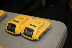 lot 329 image: Lot of (2) DeWalt 20V Max XR Lithium Ion Batteries
