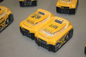 lot 338 image: Lot of (2) DeWalt 20V 4Ah XR Lithium Ion Batteries