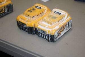 lot 350 image: Lot of (2) DeWalt 20V 5Ah XR Lithium Ion Batteries