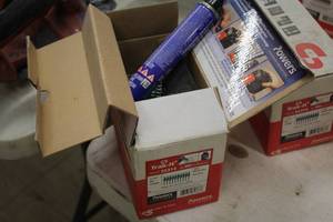 lot 359 image: Lot of (1 Box) Powers Trak-It C5 1-14 .102 Shank Fasteners 800-count ( 800 total items ) with Fuel Cell