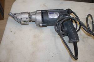 lot 374 image: Kett 1820-GA Electric Power Shear KD-400
