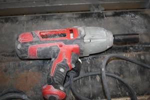 lot 380 image: Milwaukee 12 Square - Pin Impact Wrench 9070-20