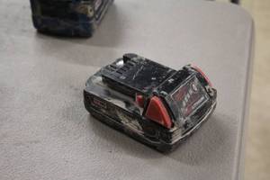 lot 404 image: Milwaukee M18 Red Lithium 2.0 Battery