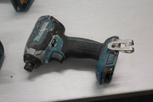 lot 447 image: Makita XDT13 18V Impact Driver