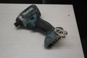 lot 464 image: Makita 18V Impact Driver XDT14