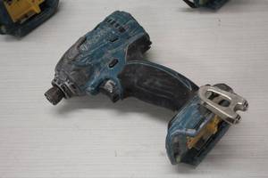 lot 466 image: Makita 14 18V Impact Driver XDT04