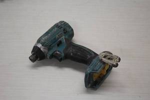 lot 472 image: Makita 18V Impact Driver XDT11