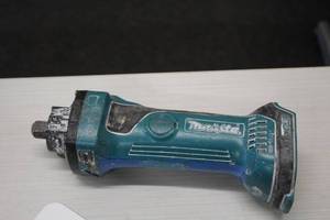 lot 480 image: Makita 18V Drywall Router  Cut-Out Tool XOC01