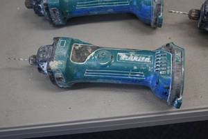 lot 497 image: Makita 18V Drywall Router  Cut-Out Tool XOC01