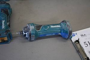 lot 514 image: Makita 18V Drywall Router  Cut-Out Tool XOC01