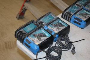 lot 544 image: Lot of (2) Makita Li-ion 14.4-18V  Ni-MH 7.2-14.4V Battery Charger DC18RC