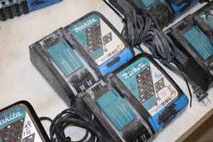 lot 551 image: Lot of (2) Makita Li-ion 14.4-18V  Ni-MH 7.2-14.4V Battery Charger DC18RC
