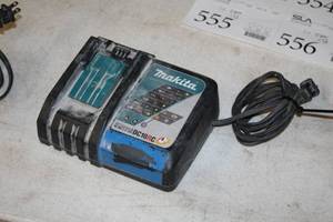 lot 559 image: Makita Li-ion 14.4-18V  Ni-MH 7.2-14.4V Battery Charger DC18RC