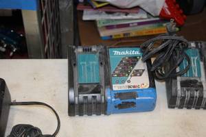 lot 565 image: Makita Li-ion 14.4-18V  Ni-MH 7.2-14.4V Battery Charger DC18RC