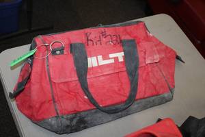 lot 733 image: Lot of (1) Hilti 16 Tool Bag