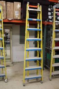lot 2 image: Louisville Ladder 375-lbs 8 Step16 Extension13 Scaffold Combination Ladder FXC1208