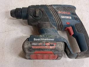lot 1162 image: Bosch Boschhammer 36V Hammer 11536C with Battery