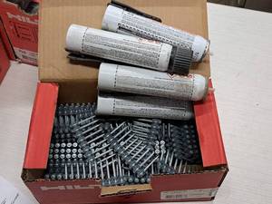 lot 1174 image: Lot of (1 Box) Hilti 900xX-PN 37 G3 MX Fasteners with GC22 Fuel Cells