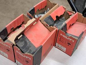 lot 1175 image: Lot of (5 Boxes) Hilti 750xX-GN 39 MX 1-916 Fasteners