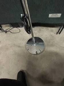 lot 8 image: Chrome Gooseneck Exam Light - In Great Condition